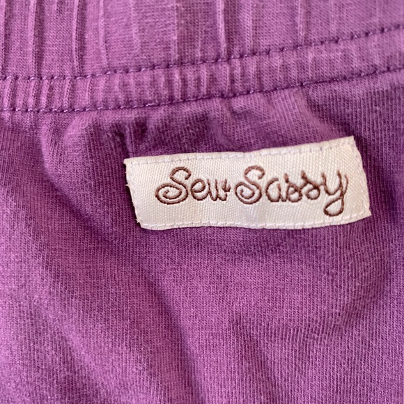 Island Girl and sew sassy ruffle pants - Picture 8 of 9